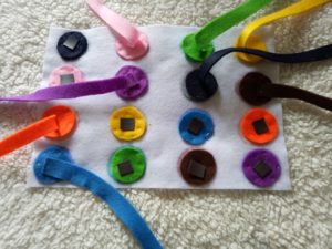 DIY Felt Color Matching Quiet Activity for toddlers